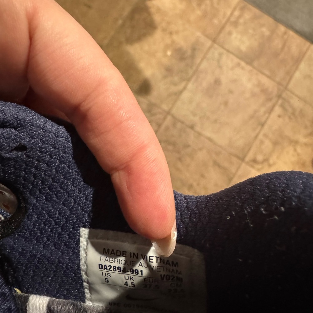 Women’s Nike Metcon 6, size 5 training/lifting shoe - Picture 5 of 5